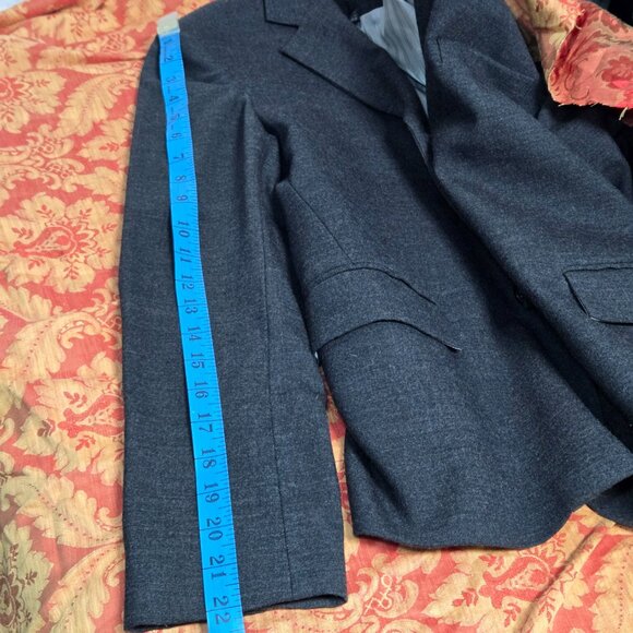 Express Gray Stretch Blazer – Polished, Comfy & Work-Ready - Picture 8 of 8